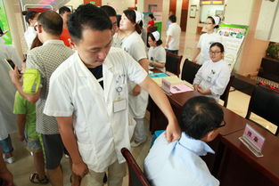 市中医院举办中医药特色技术展示活动，市民免费体验中医养生保健服务